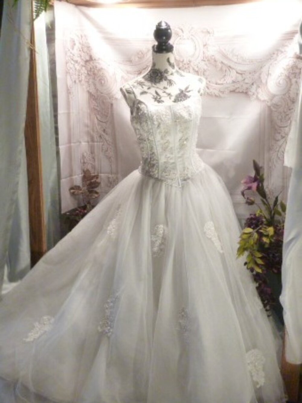 Jacquelyn wedding dress